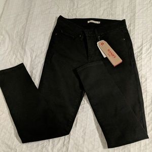 Levis 311 Black Shaping Skinny Jeans